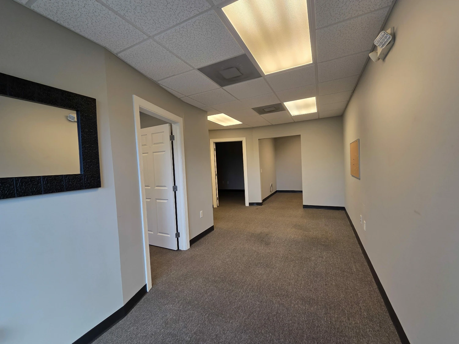 Contractor's Business Park: 1800sf Flex Condo for Sale or Lease