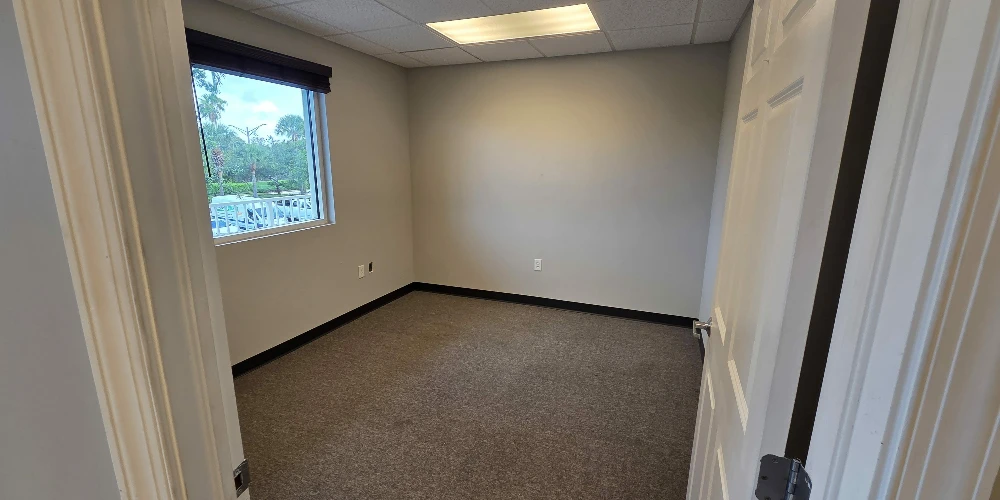 Contractor's Business Park: 1800sf Flex Condo for Sale or Lease
