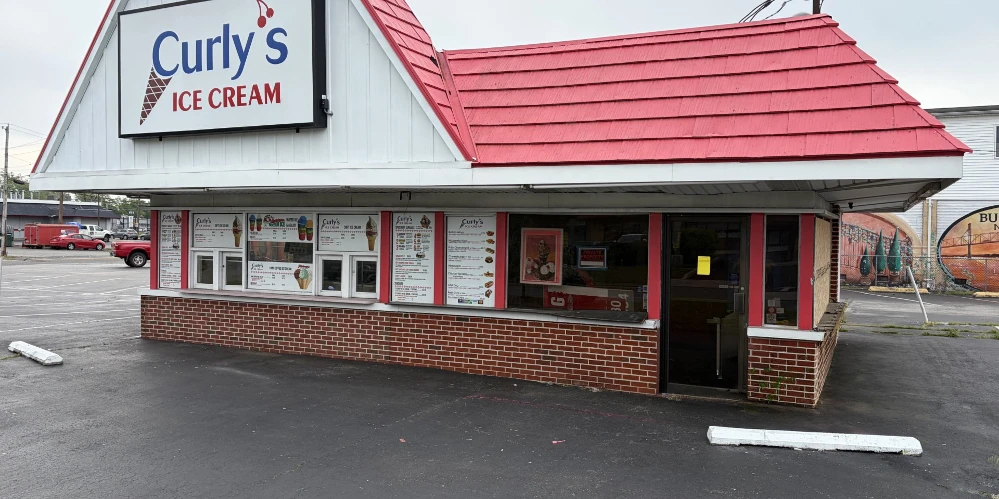 Retail Fast Food Establishment For Sale or Lease