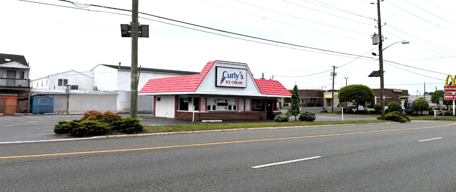 Retail Fast Food Establishment For Sale or Lease