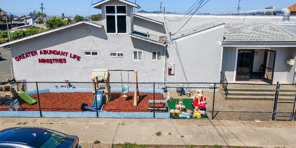 Richmond CA Church & Childcare Space For Sale | 671 9th St