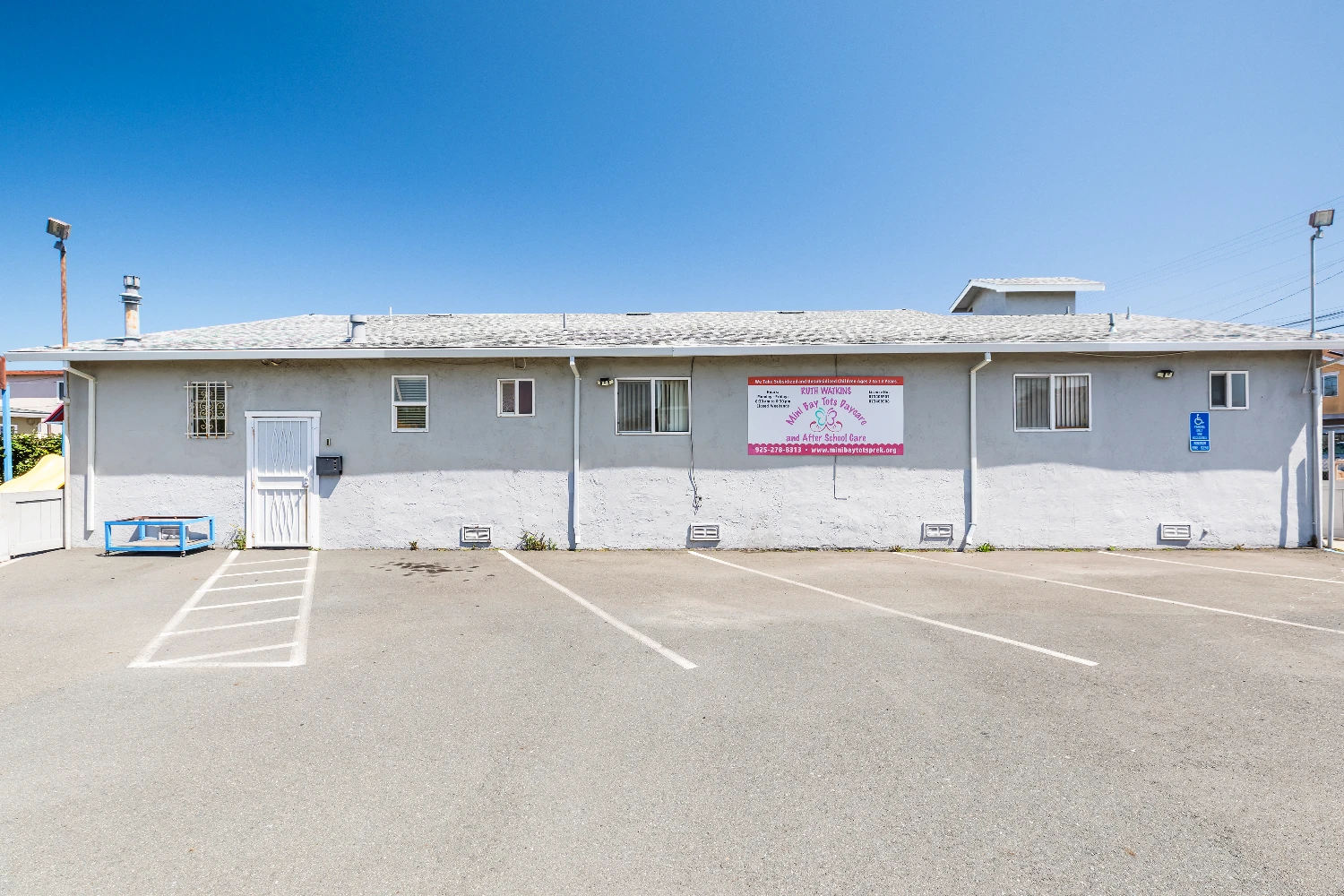 Richmond CA Church & Childcare Space For Sale | 671 9th St