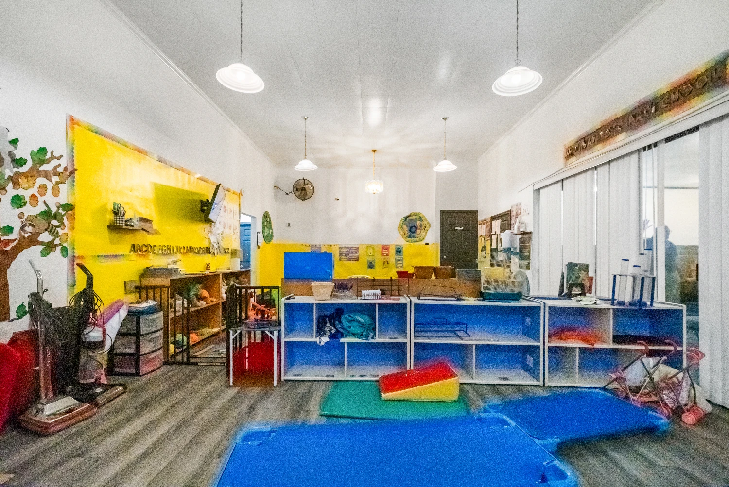 Richmond CA Church & Childcare Space For Sale | 671 9th St