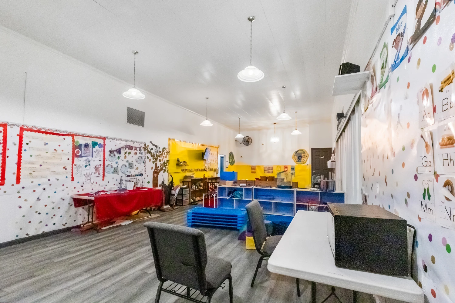 Richmond CA Church & Childcare Space For Sale | 671 9th St