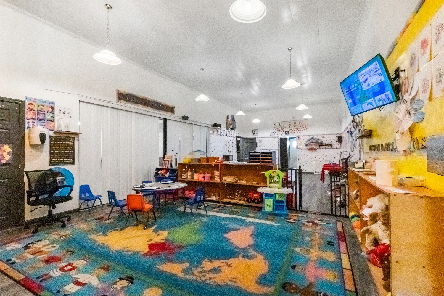 Richmond CA Church & Childcare Space For Sale | 671 9th St