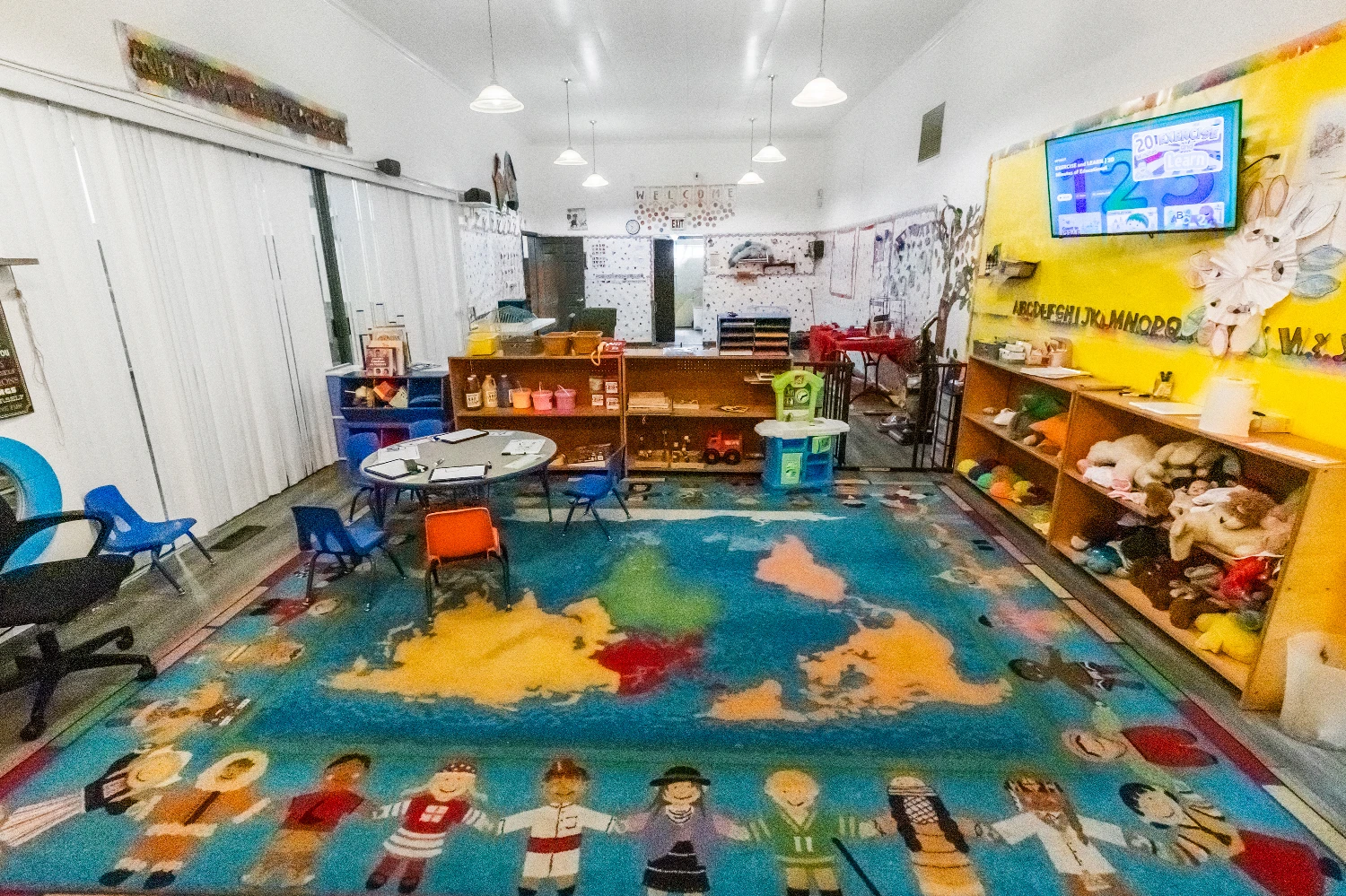 Richmond CA Church & Childcare Space For Sale | 671 9th St