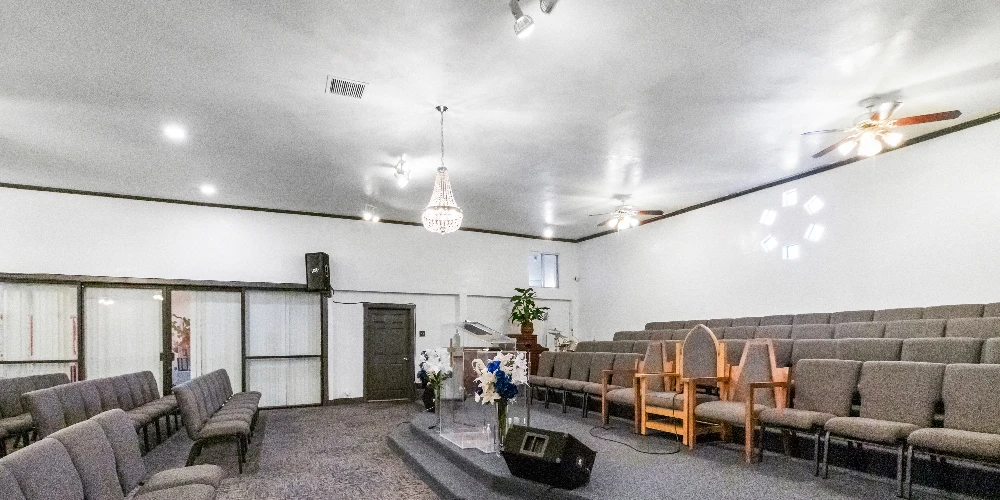 Richmond CA Church & Childcare Space For Sale | 671 9th St