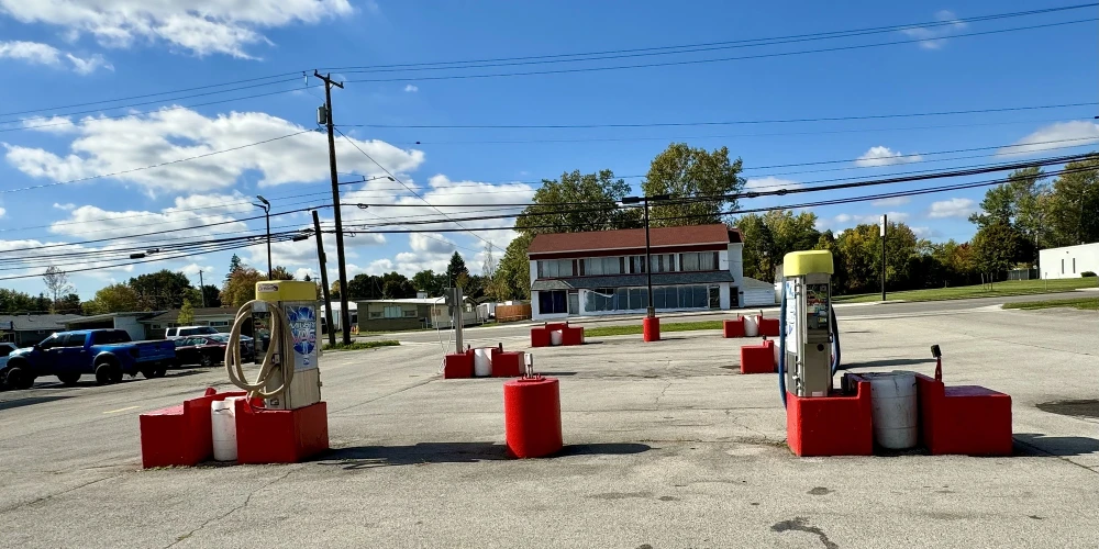 6283 Transit Rd    Self Serve Car Wash