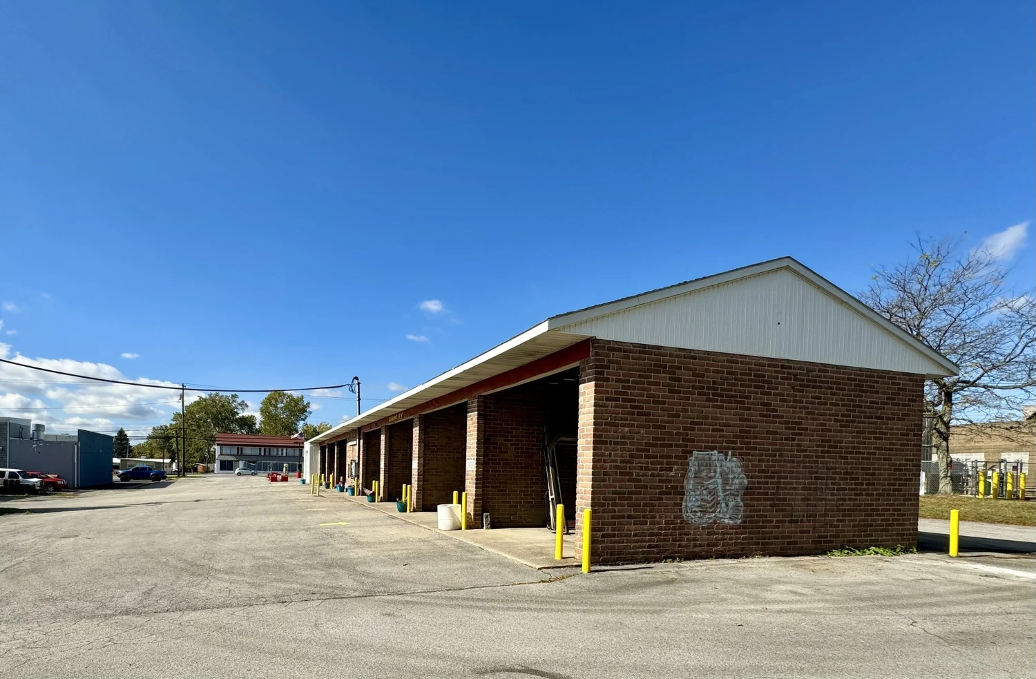 6283 Transit Rd    Self Serve Car Wash