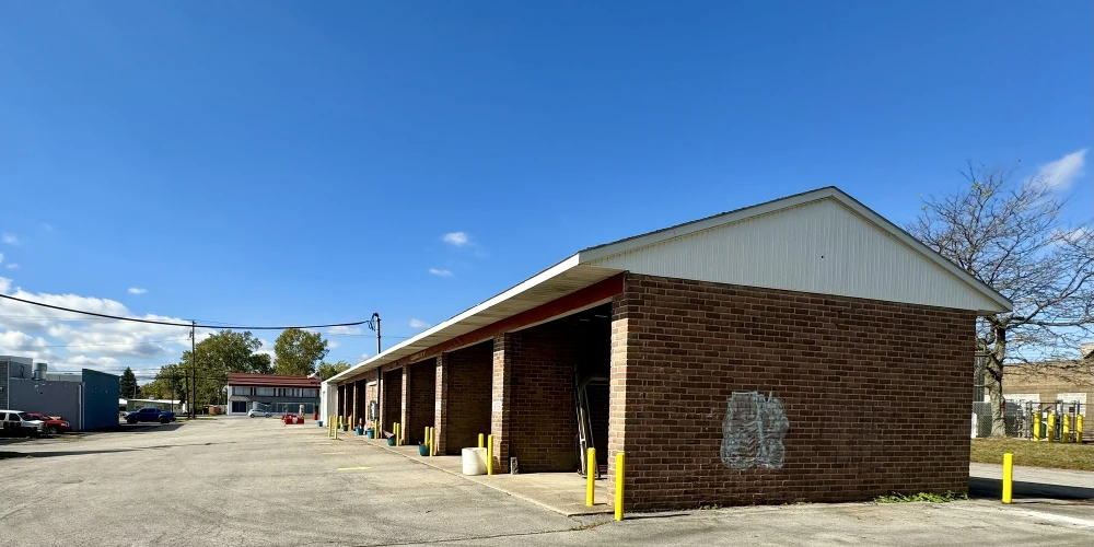 6283 Transit Rd    Self Serve Car Wash
