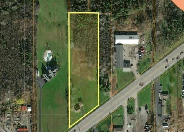 2890 Southwestern Blvd - Commercial & Residential (Mixed Use) Land with 720+/- SF House