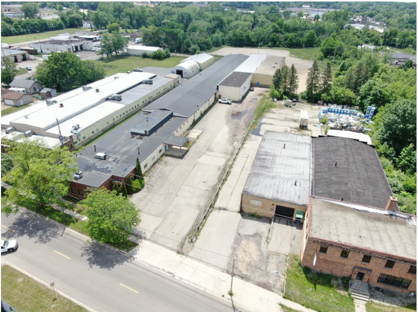 Light/Heavy Industrial & Self-Storage Building