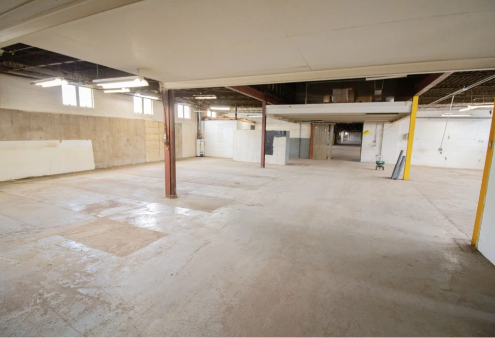 Light/Heavy Industrial & Self-Storage Building