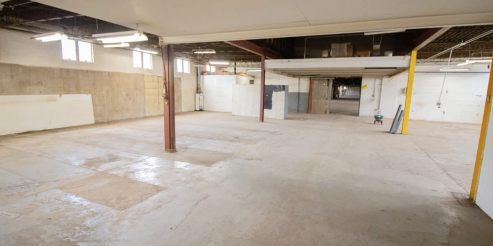 Light/Heavy Industrial & Self-Storage Building