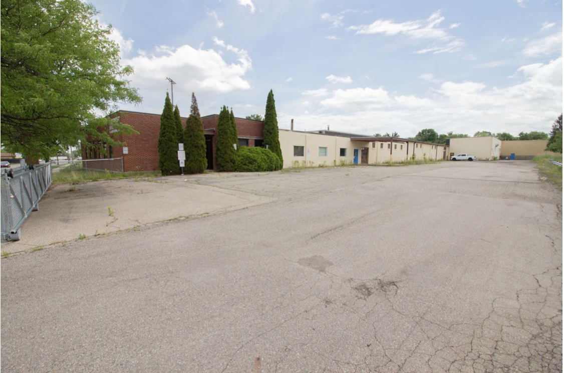 Light/Heavy Industrial & Self-Storage Building