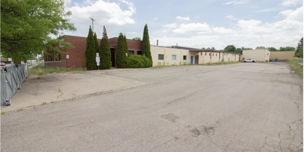 Light/Heavy Industrial & Self-Storage Building