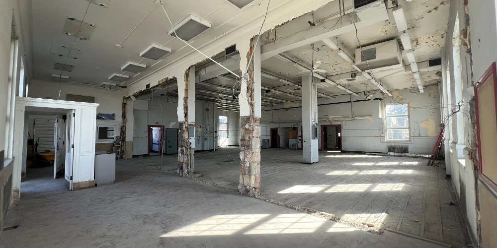 River Rouge - Freestanding Retail/Office Building
