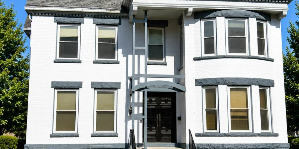 1160 Main St - 8700 +/- SF Office Building