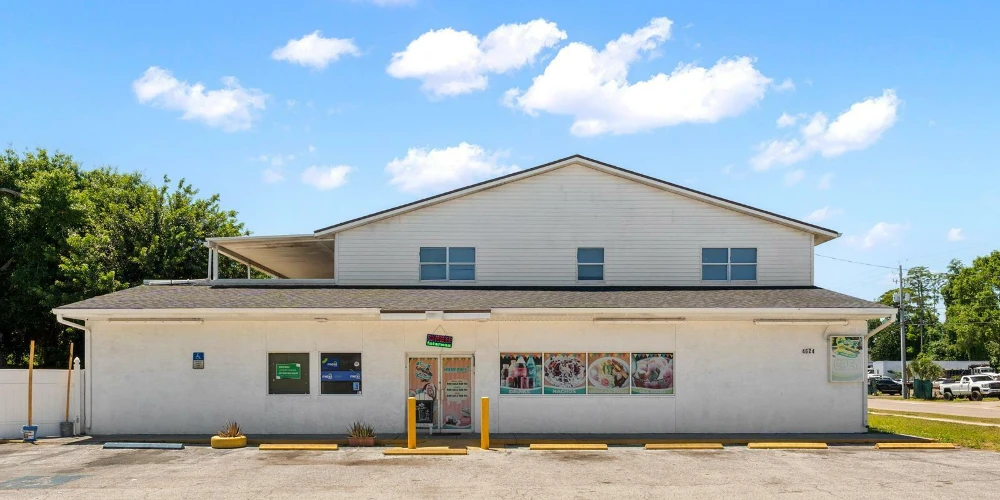 Tampa Mixed-Use Commercial Property with Rental Income