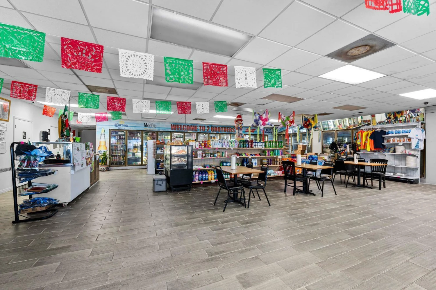Tampa Mixed-Use Commercial Property with Rental Income