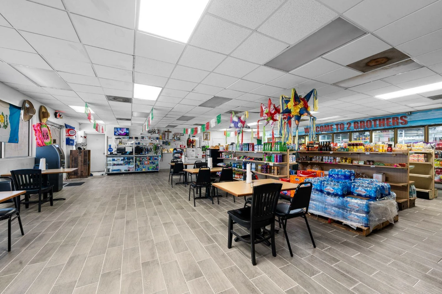 Tampa Mixed-Use Commercial Property with Rental Income