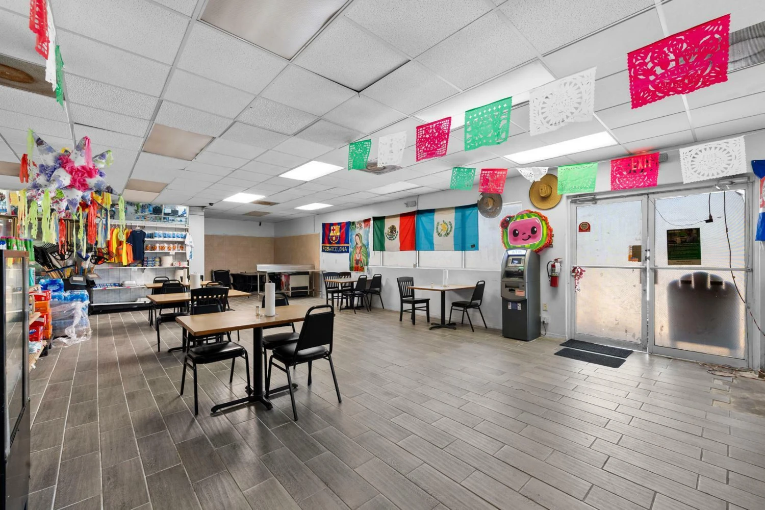 Tampa Mixed-Use Commercial Property with Rental Income