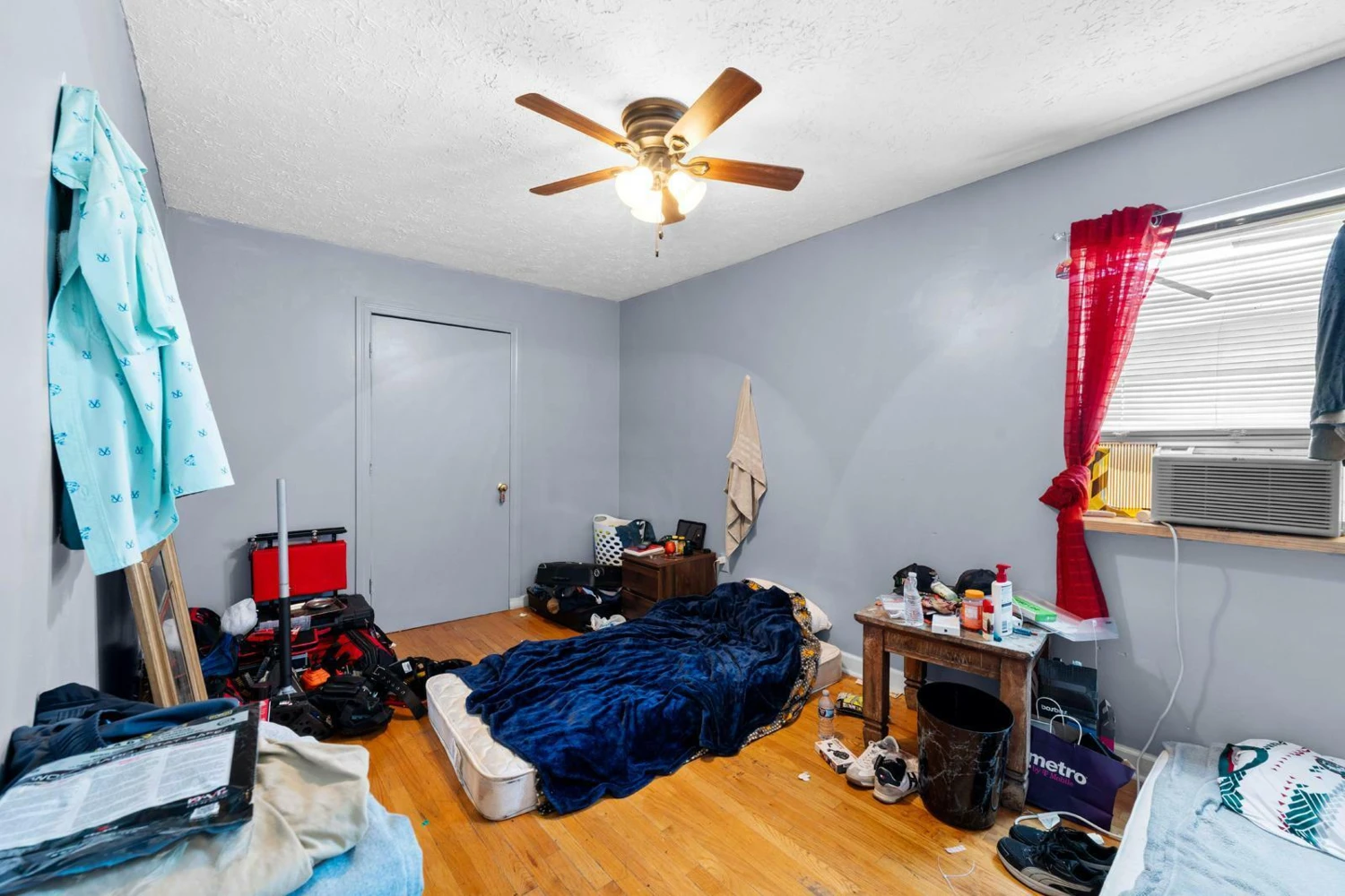 Tampa Mixed-Use Commercial Property with Rental Income