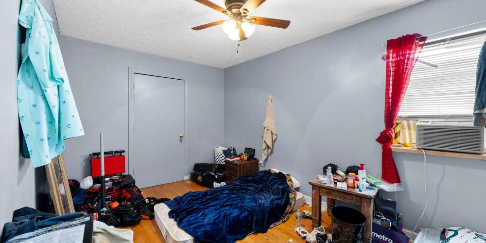 Tampa Mixed-Use Commercial Property with Rental Income