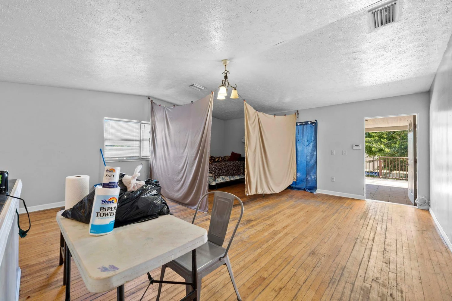 Tampa Mixed-Use Commercial Property with Rental Income