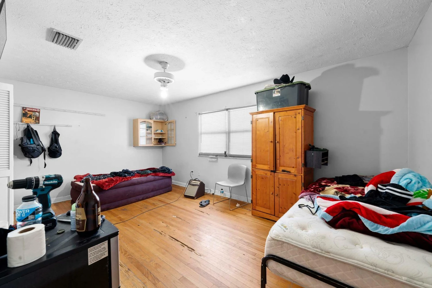Tampa Mixed-Use Commercial Property with Rental Income