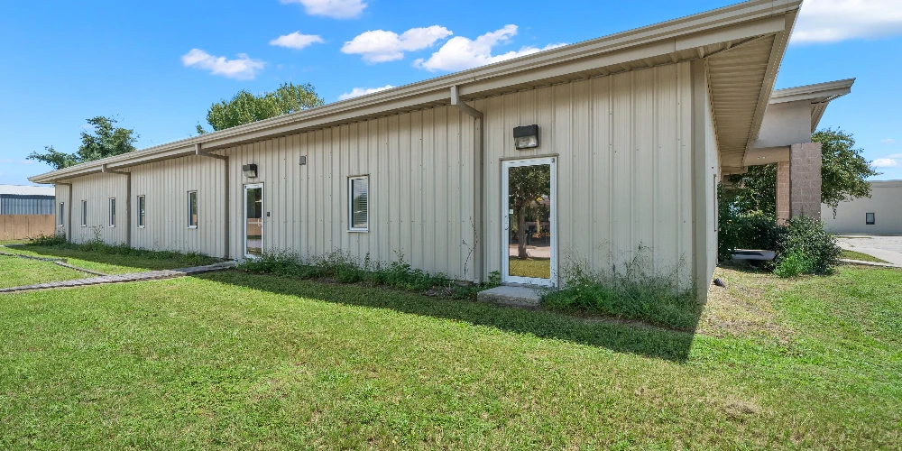 16,000 SF Former Government Office Building - Tyndall Parkway 