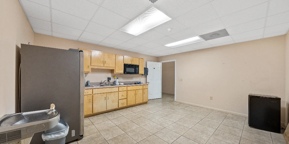 16,000 SF Former Government Office Building - Tyndall Parkway 