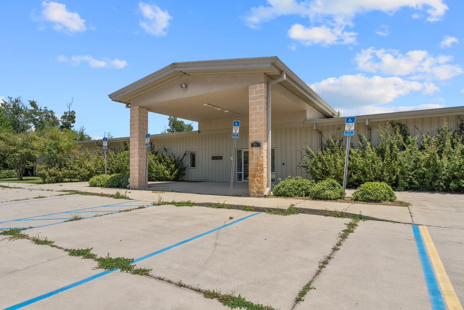 20,000 Former State of Florida Medical Services Office | Tyndall Parkway 