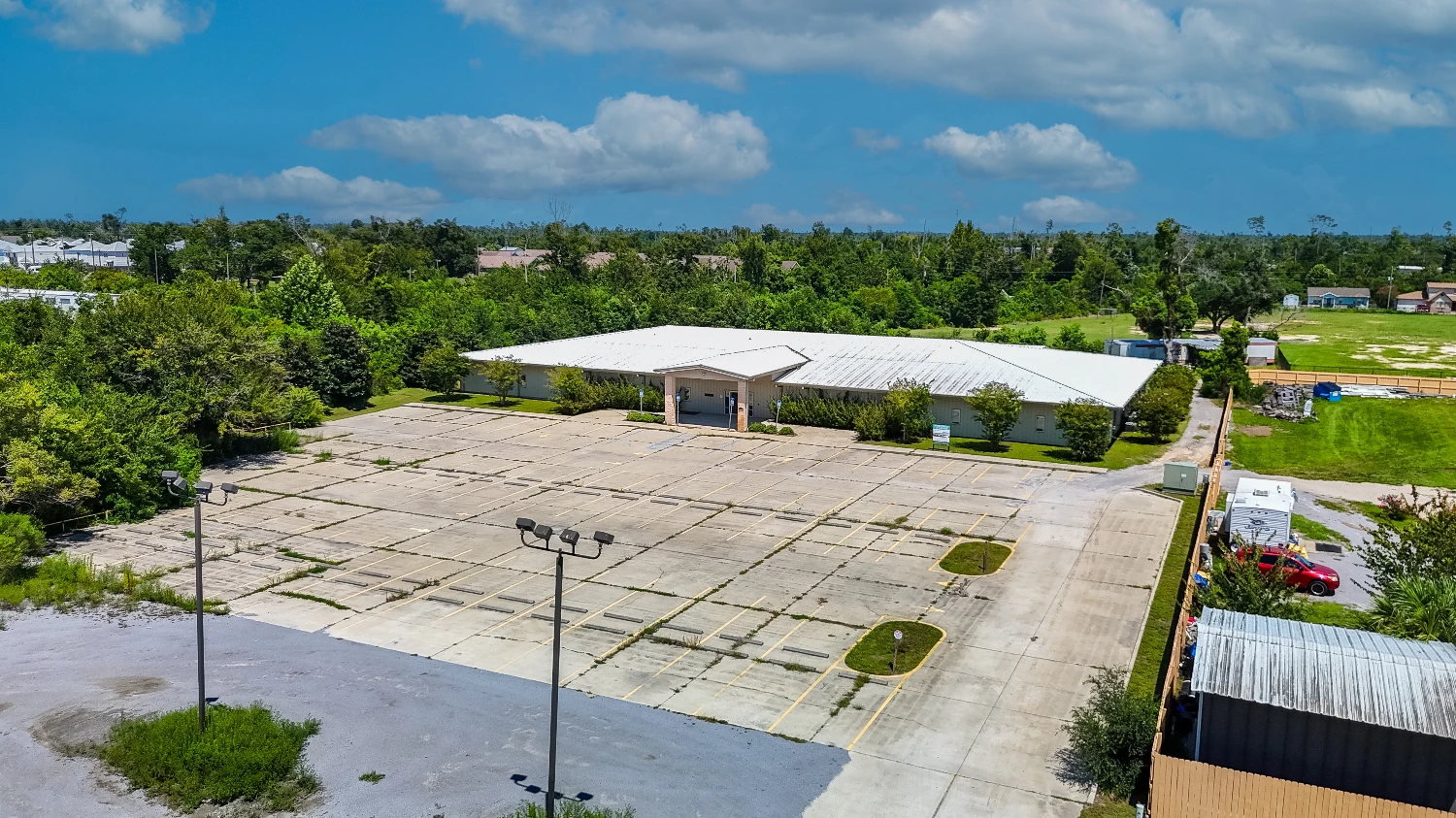 20,000 Former State of Florida Medical Services Office | Tyndall Parkway 