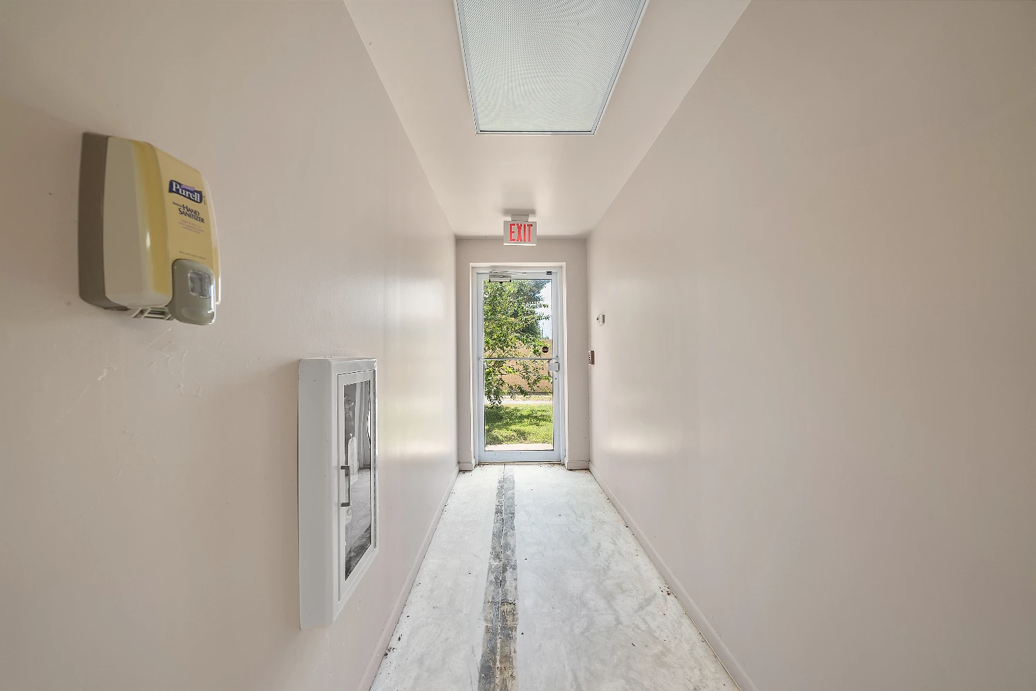 20,000 Former State of Florida Medical Services Office | Tyndall Parkway 