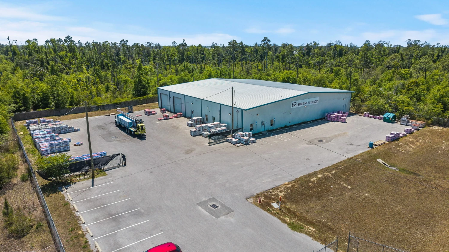 15,064 +/- SF Industrial Facility For Sale | 900 E Baldwin Road