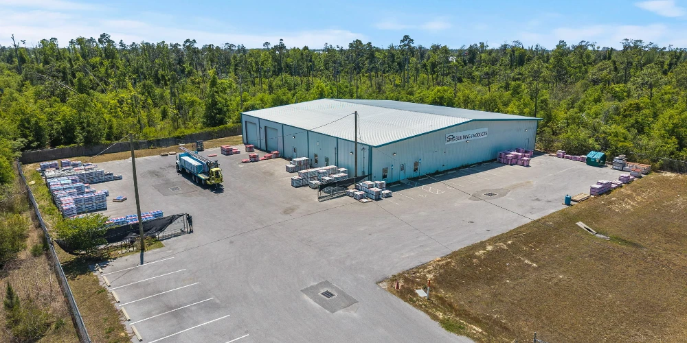 15,064 +/- SF Industrial Facility For Sale | 900 E Baldwin Road