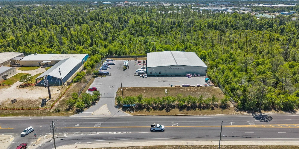 15,064 +/- SF Industrial Facility For Sale | 900 E Baldwin Road
