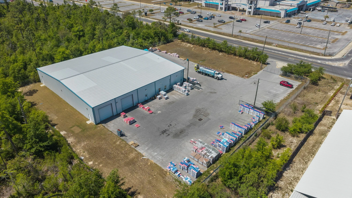 15,064 +/- SF Industrial Facility For Sale | 900 E Baldwin Road