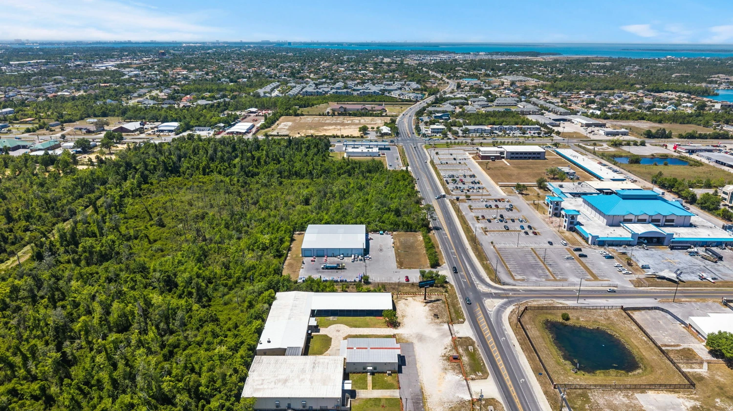 15,064 +/- SF Industrial Facility For Sale | 900 E Baldwin Road