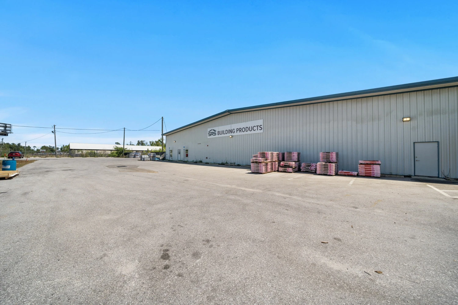 15,064 +/- SF Industrial Facility For Sale | 900 E Baldwin Road