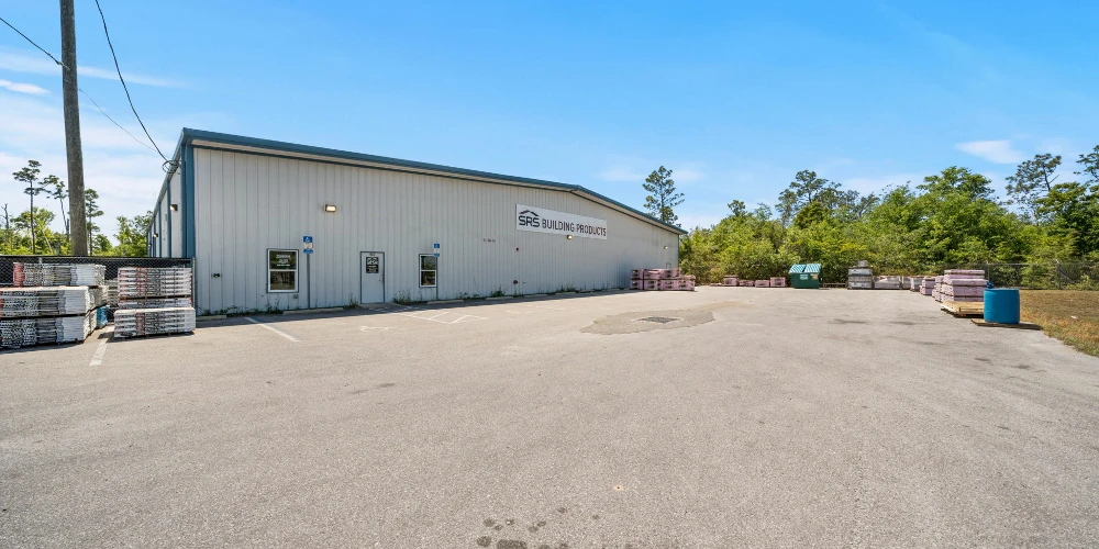 15,064 +/- SF Industrial Facility For Sale | 900 E Baldwin Road