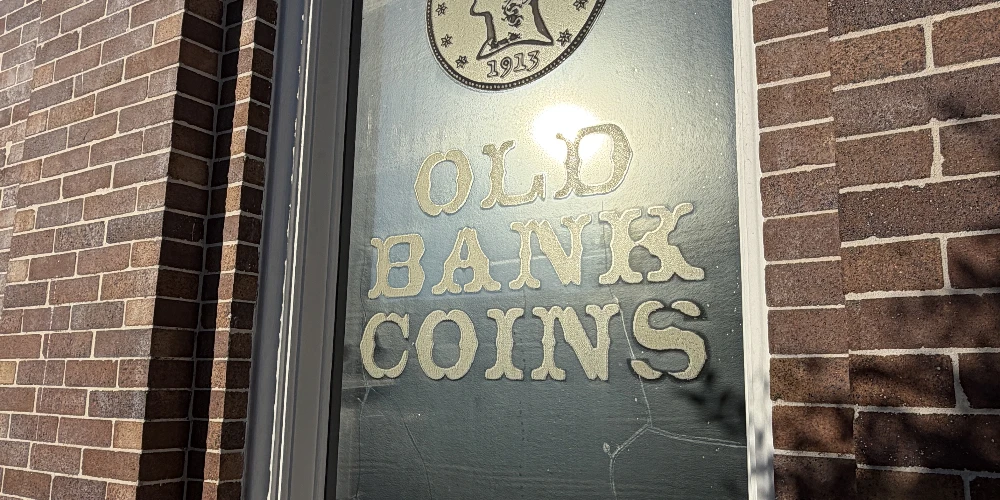 Historic Lynn Haven Bank Building | 7,360 SF Mixed-Use Redevelopment Opportunity in Downtown Core