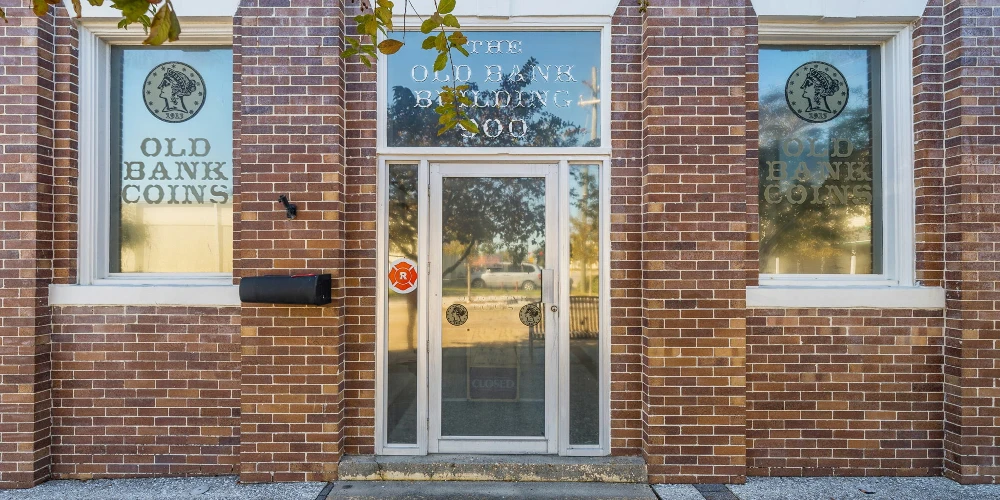Historic Lynn Haven Bank Building | 7,360 SF Mixed-Use Redevelopment Opportunity in Downtown Core