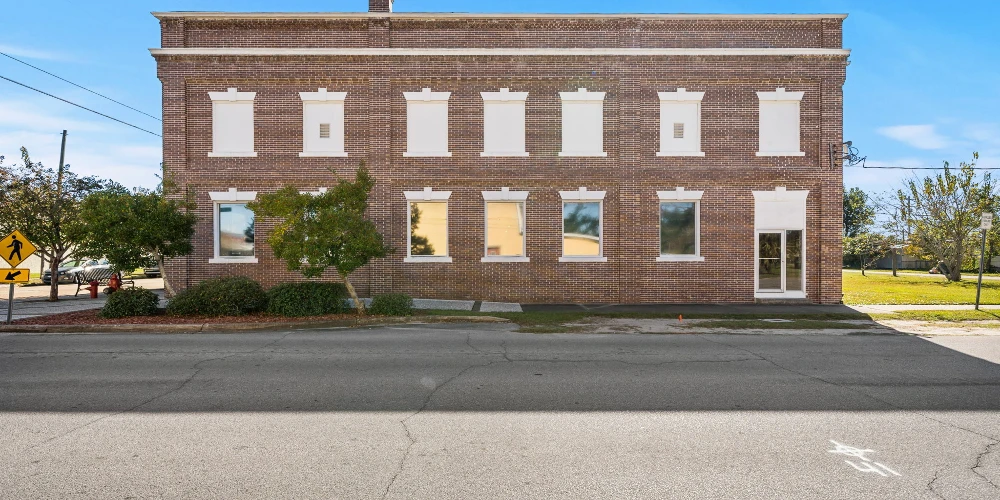 Historic Lynn Haven Bank Building | 7,360 SF Mixed-Use Redevelopment Opportunity in Downtown Core