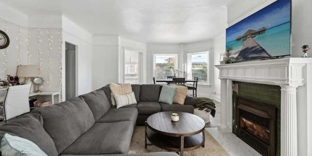 99 Oak St