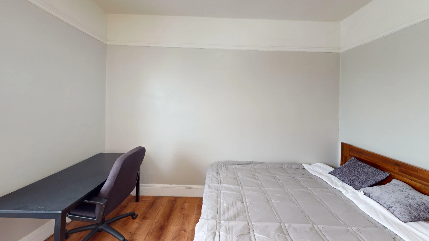 99 Oak St