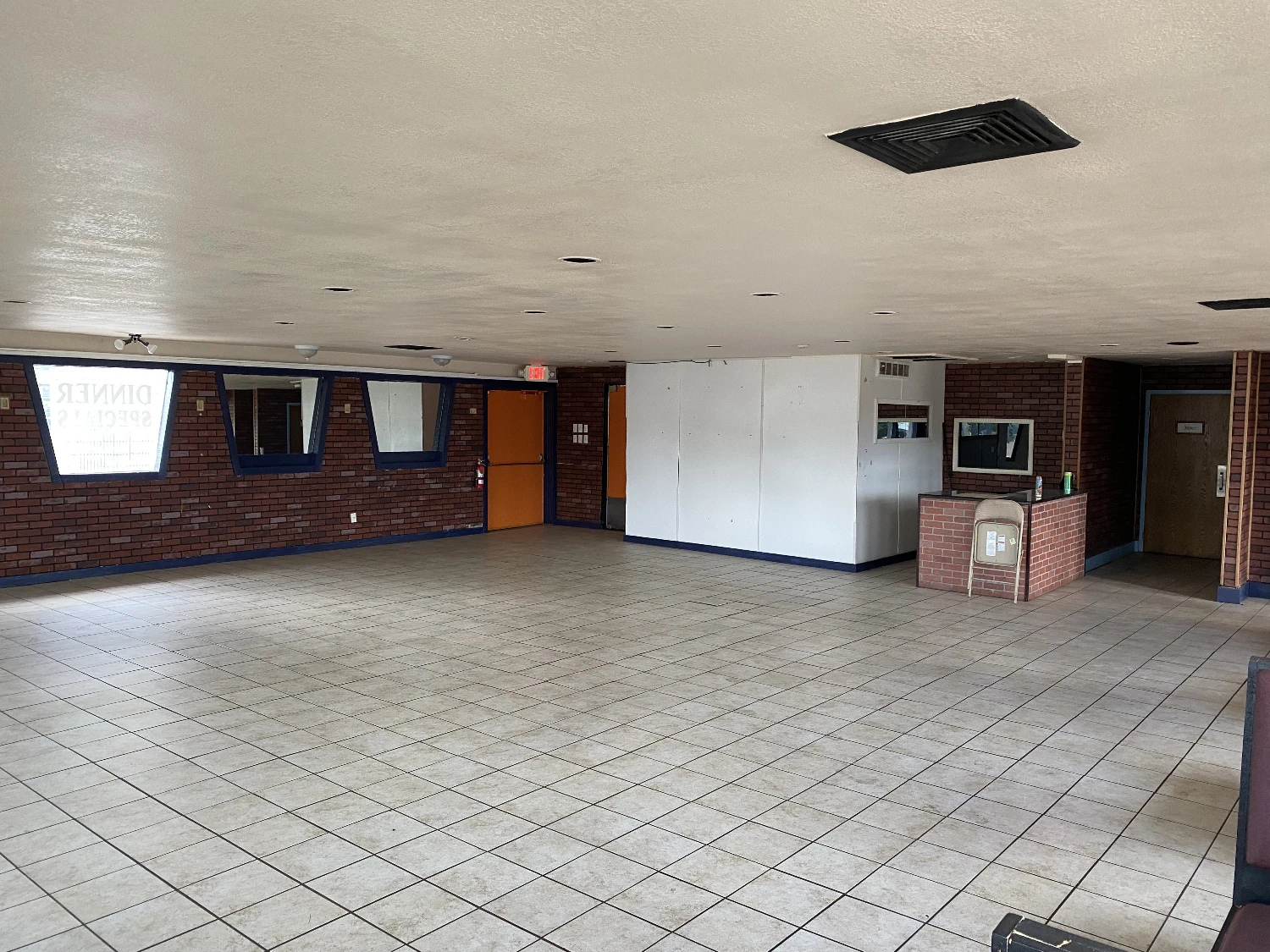 Flint - Freestanding Retail/Restaurant/Gas Station Redevelopment Opportunity