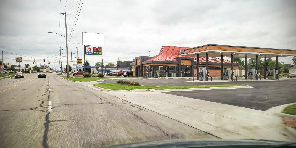 Flint - Freestanding Retail/Restaurant/Gas Station Redevelopment Opportunity