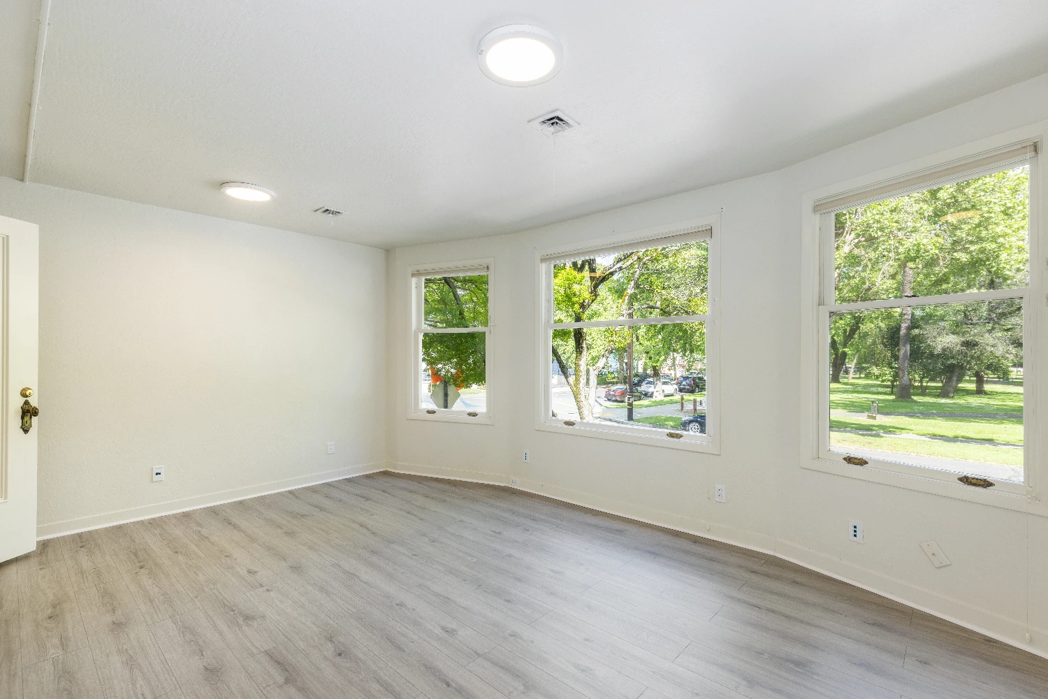 High-Visibility Corner Three-Story Victorian Office 